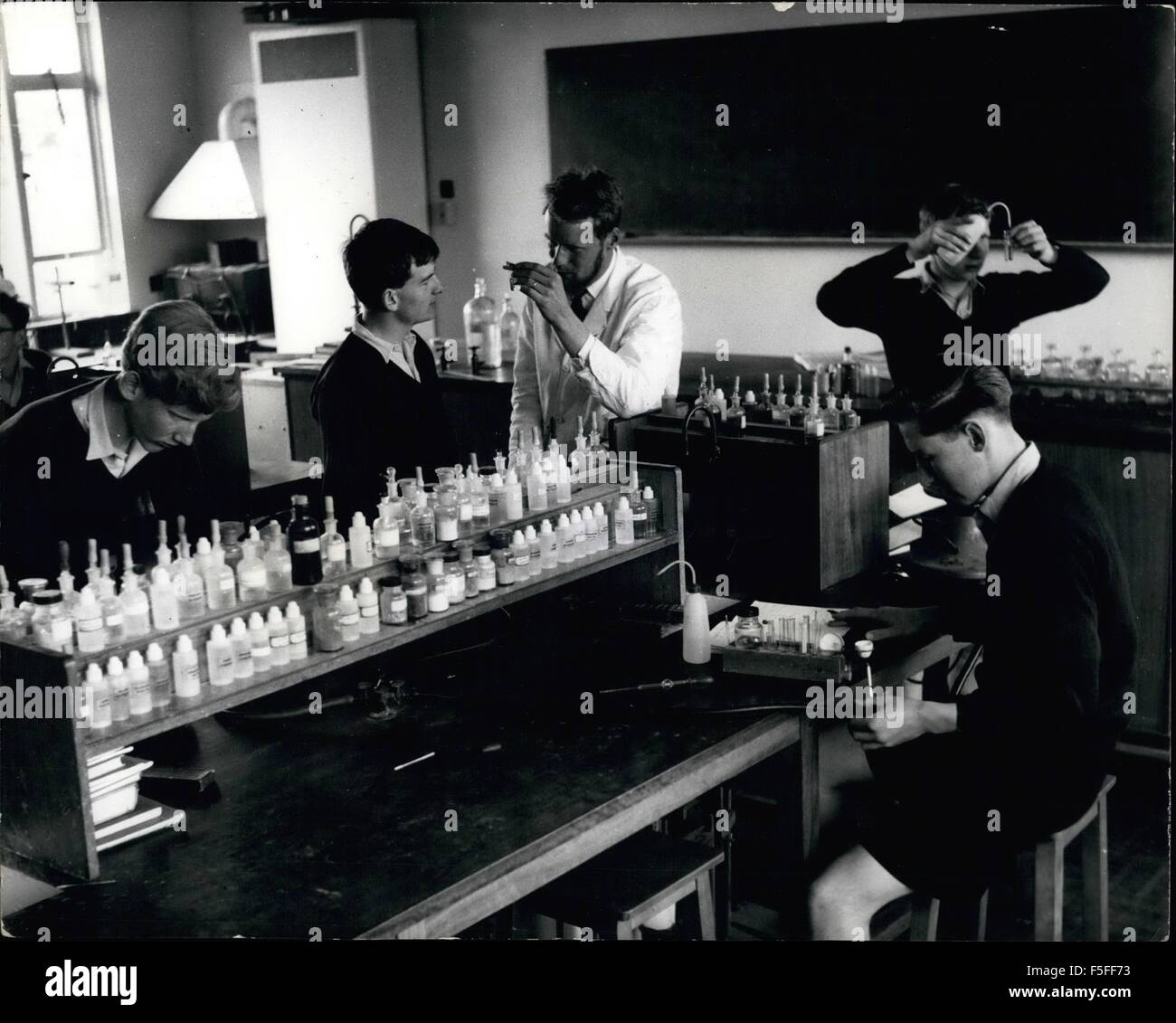 1967 - Gordonstoun: Mr. Donald Mathewson takes a class in the new Science Block. © Keystone Pictures USA/ZUMAPRESS.com/Alamy Live News Stock Photo