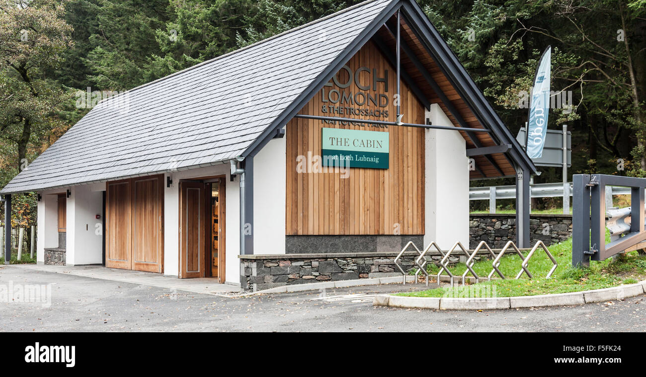 The Cabin (cafe and toilets) at Loch Lubnaig, Perthshire, Scotland, part of the Loch Lomond & Trossachs National Park, UK Stock Photo