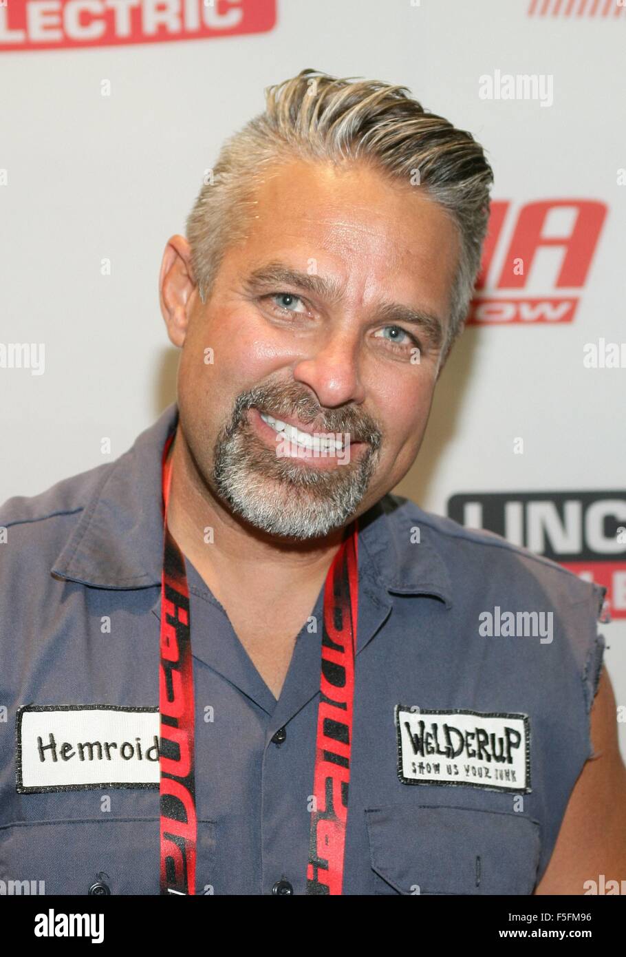 how old is steve darnell