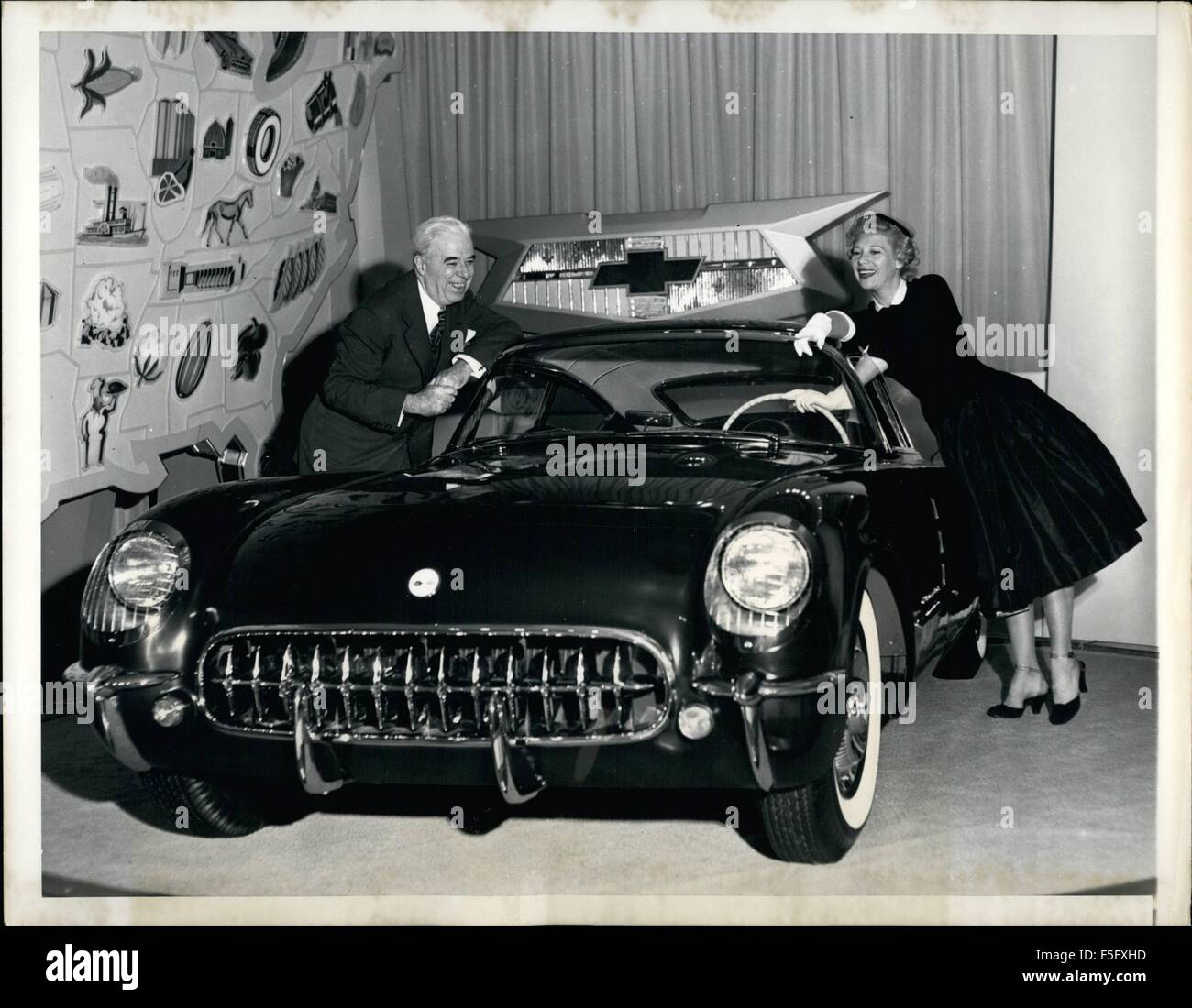 1968 - General Motors Motorama of 1954 opened in New York at the Waldorf Astoria with H.H. Curtice, GM President, who announced a one billion dollar GM expansion program, as host. Attending were Dinah Shore, shown here with T.H. Keating, General Manager of the Chevrolet Division, examining Chevrolet's Corvette ''Corvair'' coup&eacute; one of the 11 ''dream'' cars introduced at the show. © Keystone Pictures USA/ZUMAPRESS.com/Alamy Live News Stock Photo