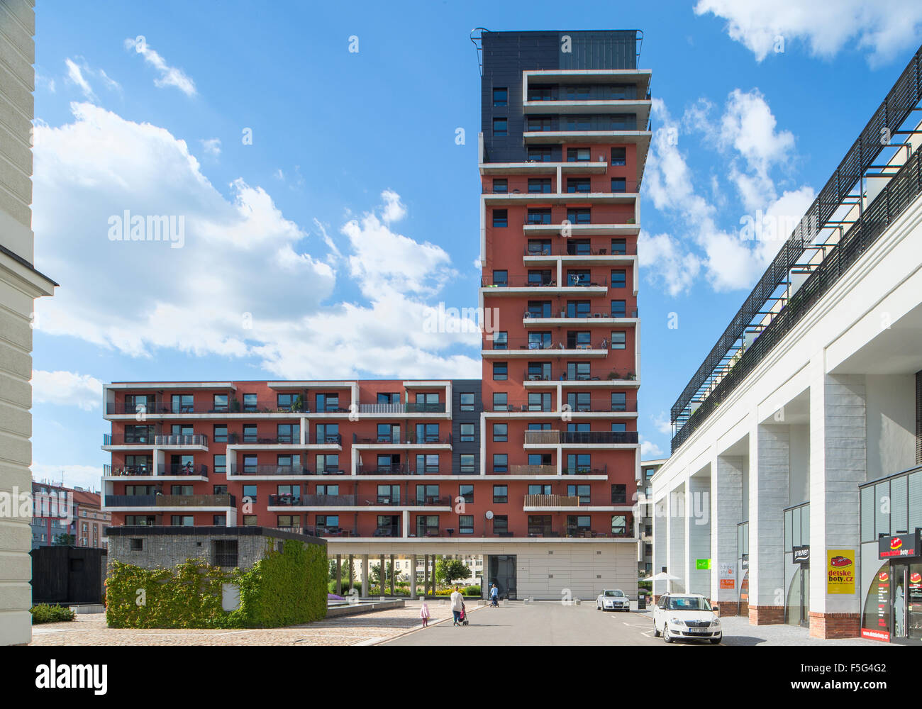 Prague, Czech Republic, construction of a new residential and commercial  building in Prague-Hole ovice Stock Photo - Alamy