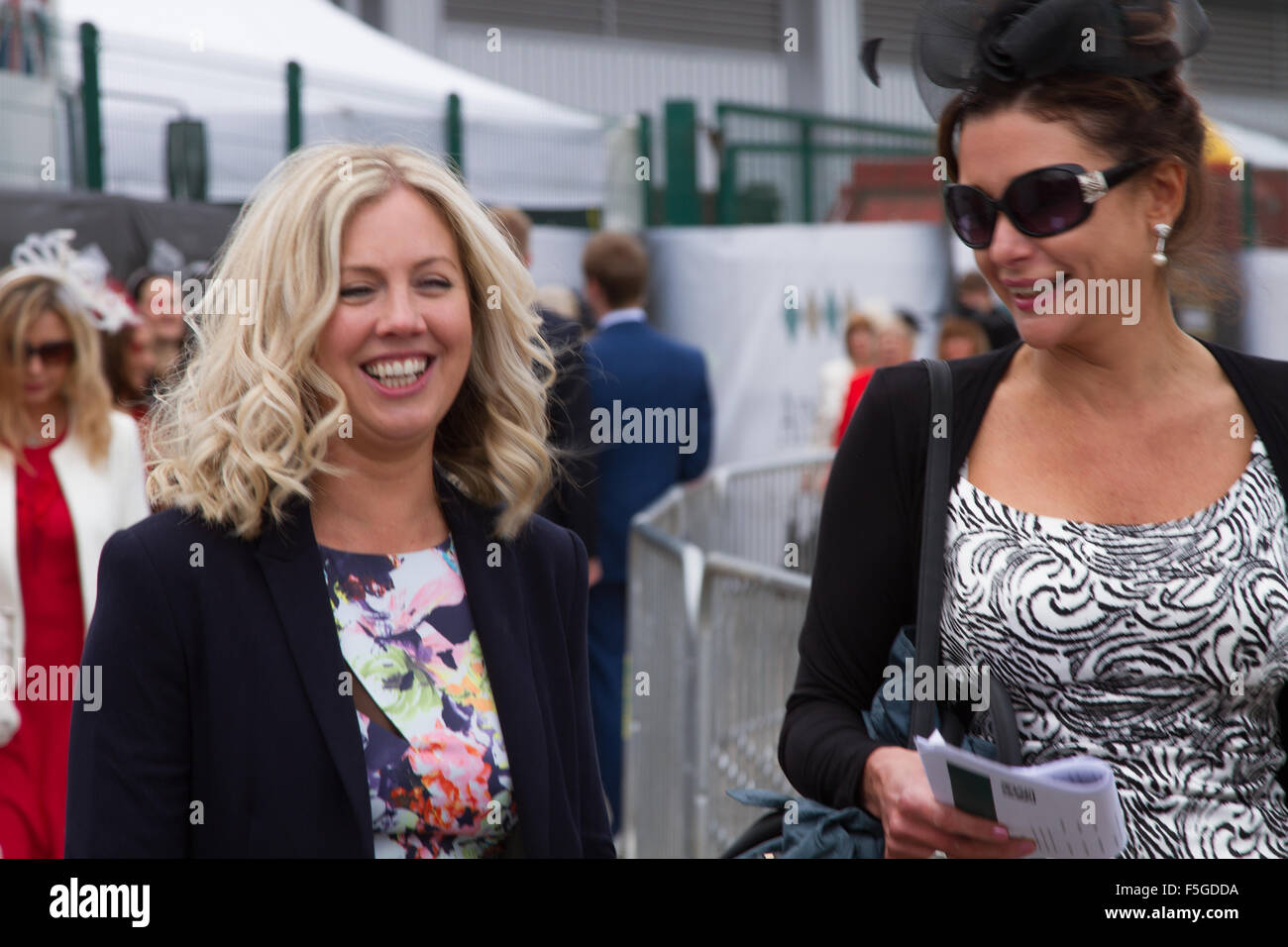 Ladies day aintree race course hi-res stock photography and images - Alamy