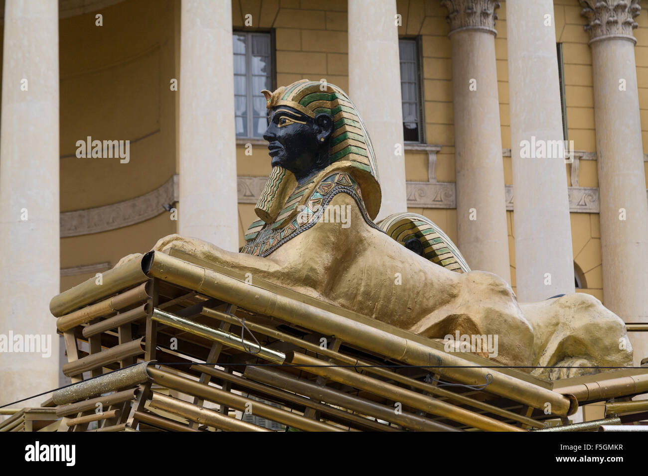 Opera props hi-res stock photography and images - Alamy