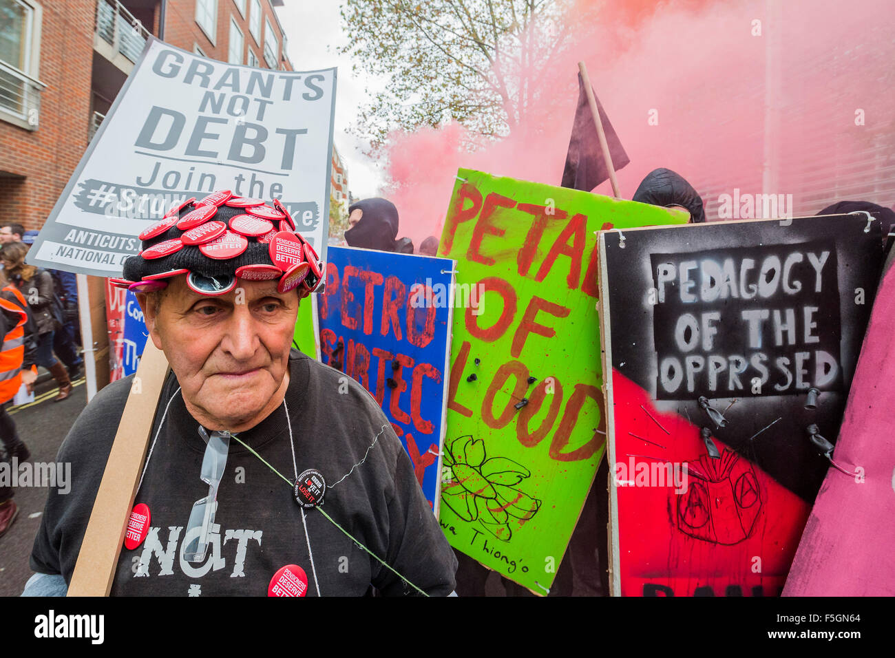 Anarchist flags hi-res stock photography and images - Alamy