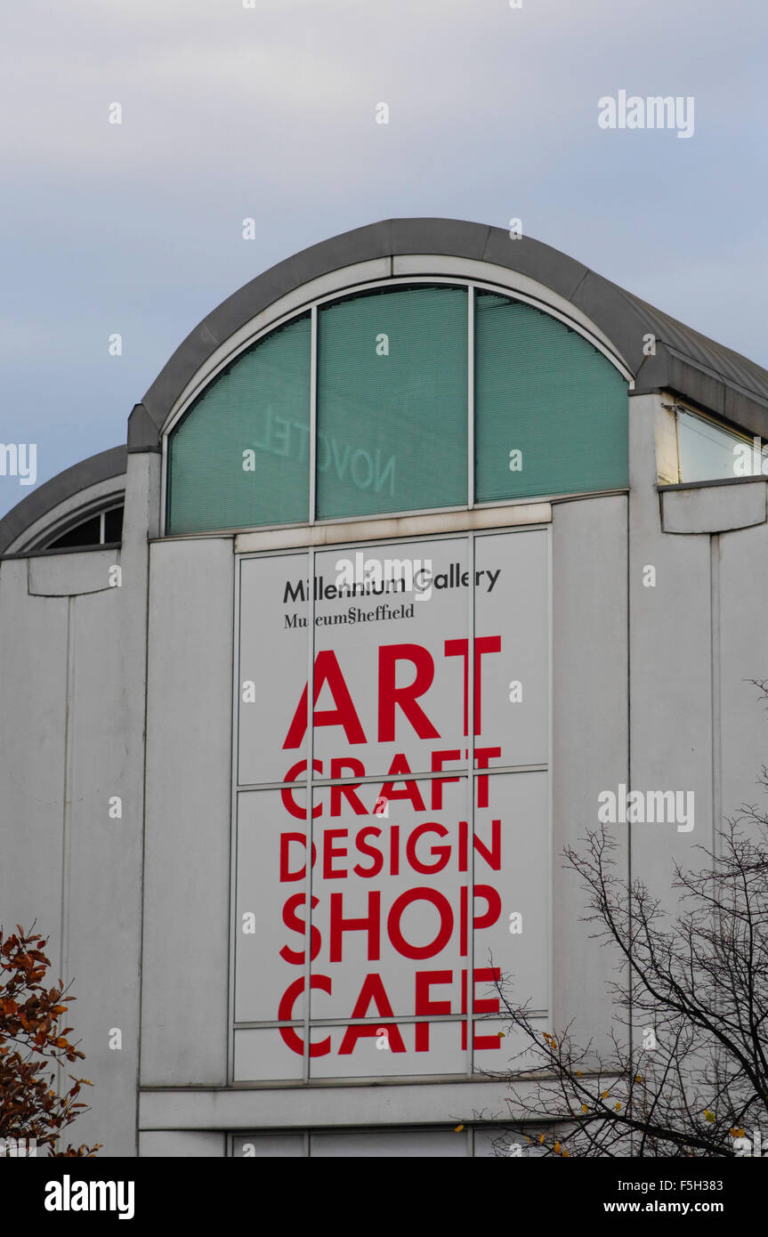 Millennium Art Gallery Sheffield Stock Photo Alamy