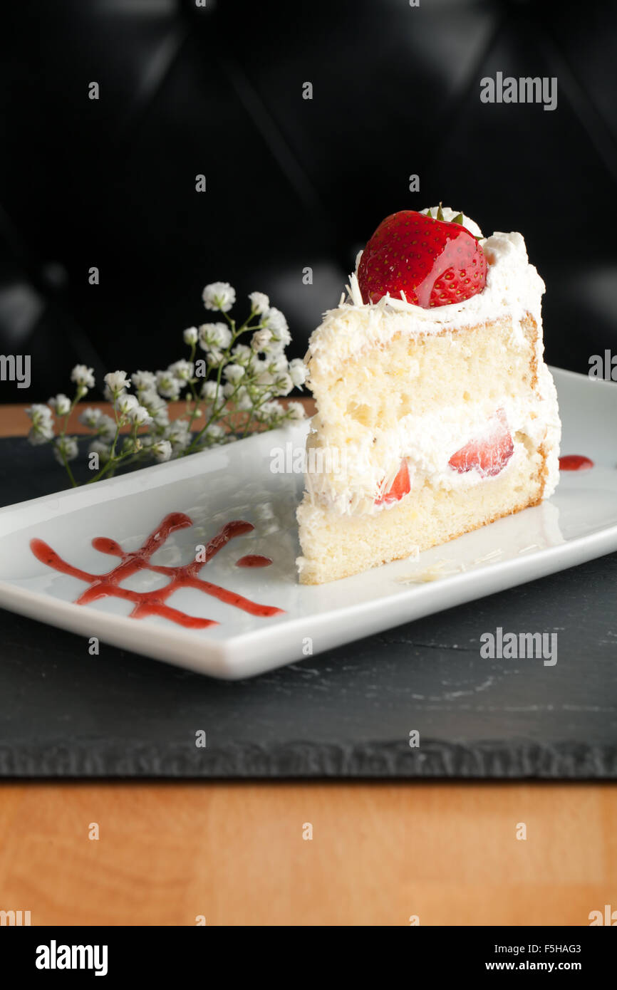 Strawberry Shortcake Slice Stock Photo Alamy