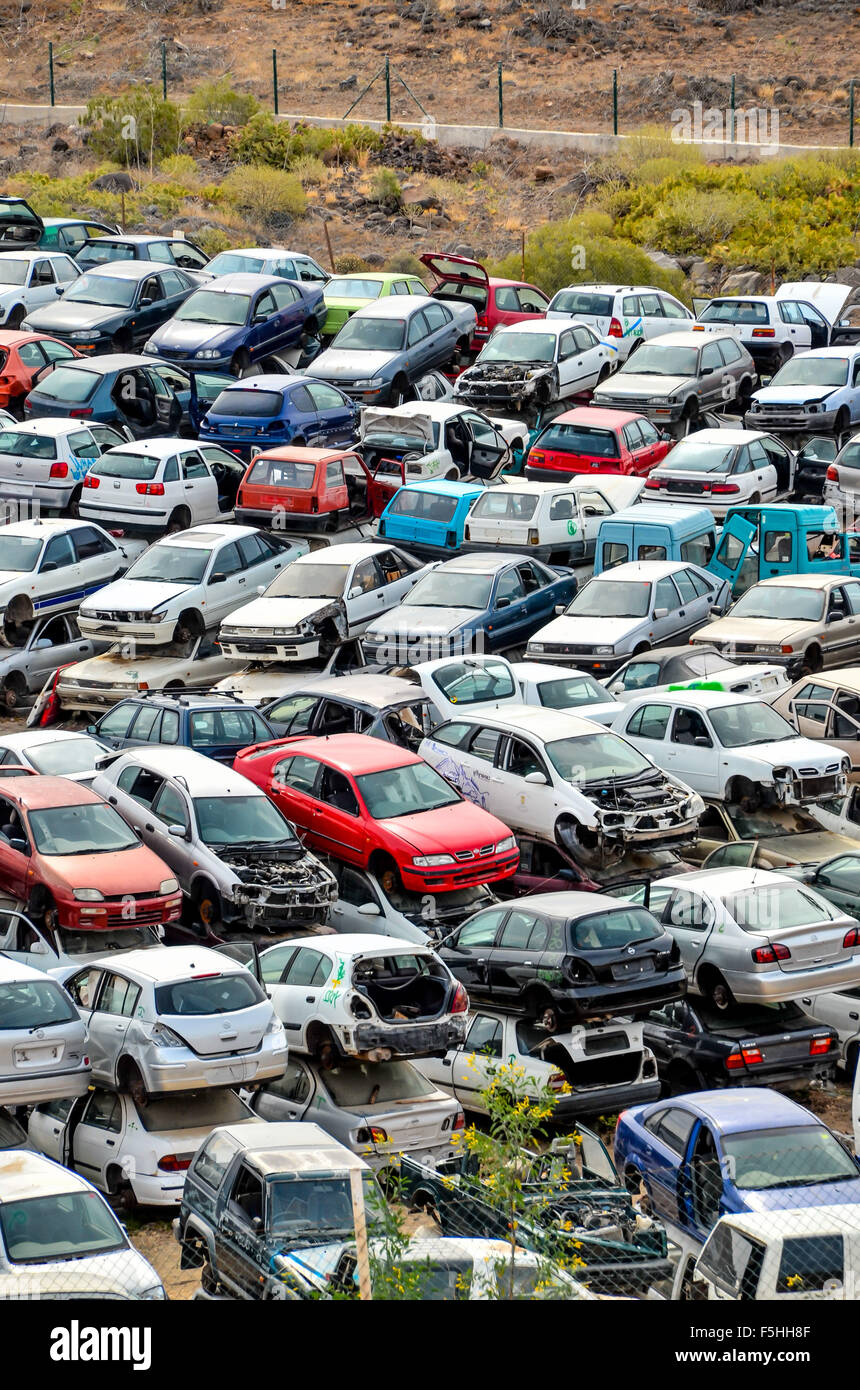 Old Junk Cars On Junkyard Stock Photo - Alamy