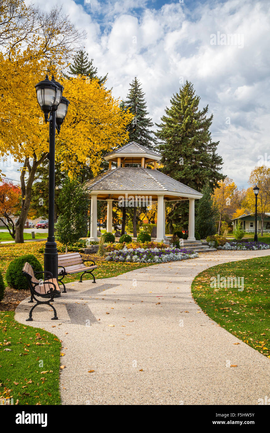 Flower beds and fall foliage color in the Bethel Heritage Park in