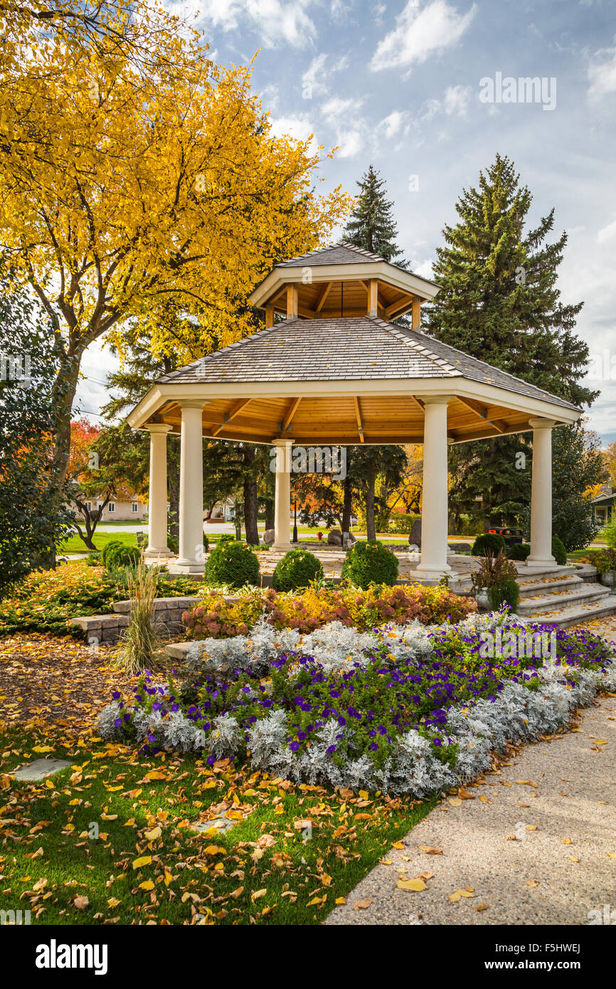 Flower beds and fall foliage color in the Bethel Heritage Park in