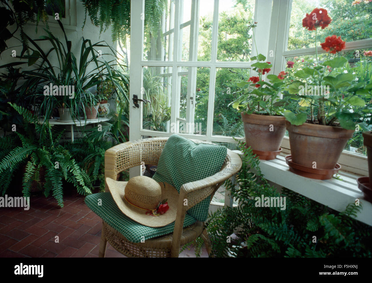 Green conservatories hires stock photography and images Alamy