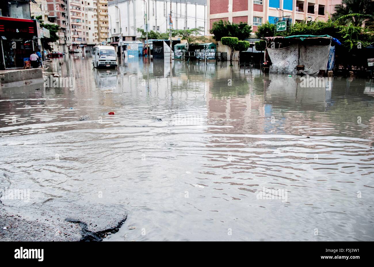 Alexandria, Alexandria, Egypt. 5th Nov, 2015. Egyptians stand in a