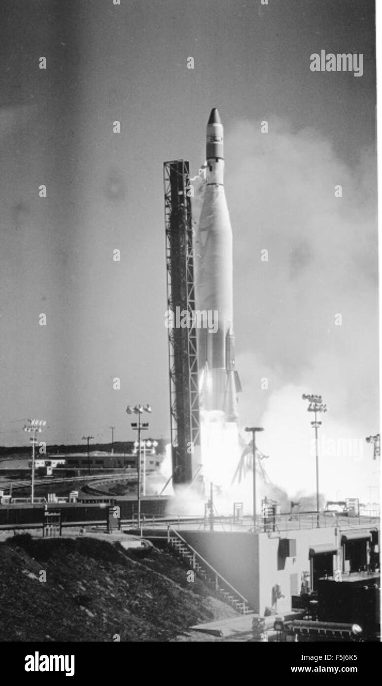 four snapshots from the evolution of our 11.2 m ⊙... An image from the Atlas Collection, showcasing key moments in the ...