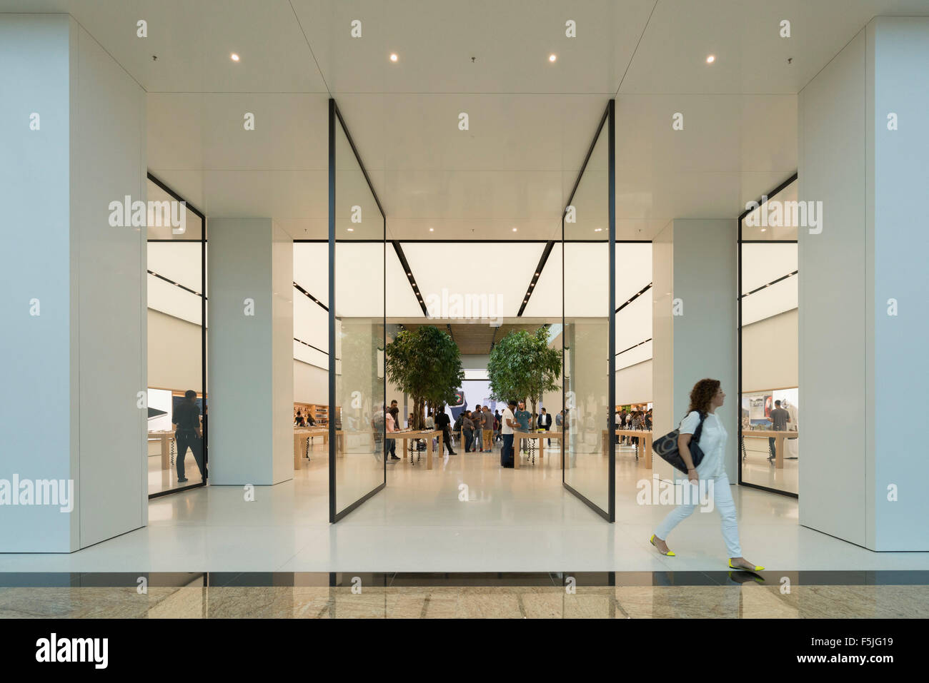 Glendale Galleria - Apple Store - Apple