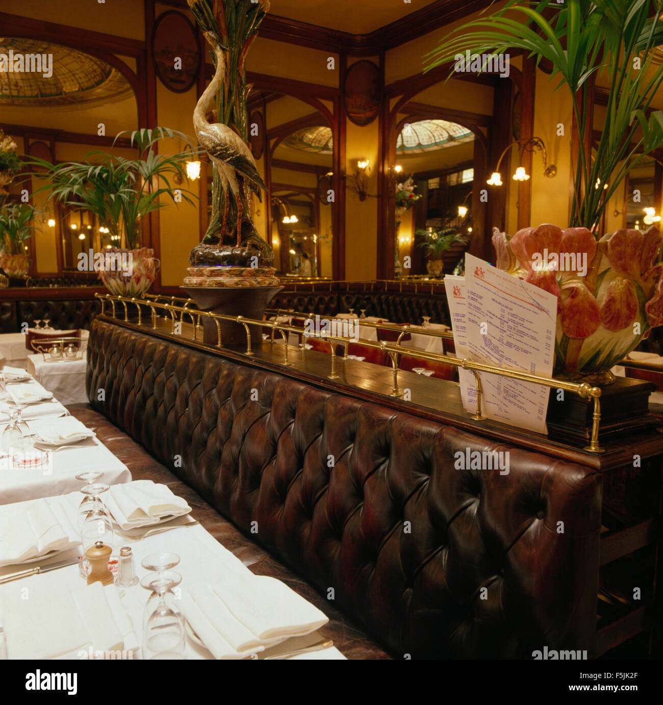 Banquette leather hi-res stock photography and images - Alamy