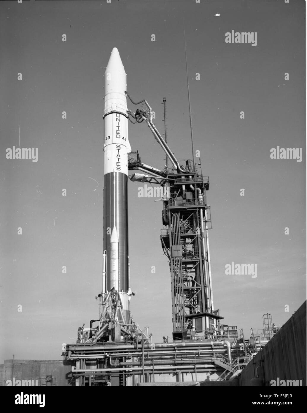 Intelsat Black and White Stock Photos & Images Alamy