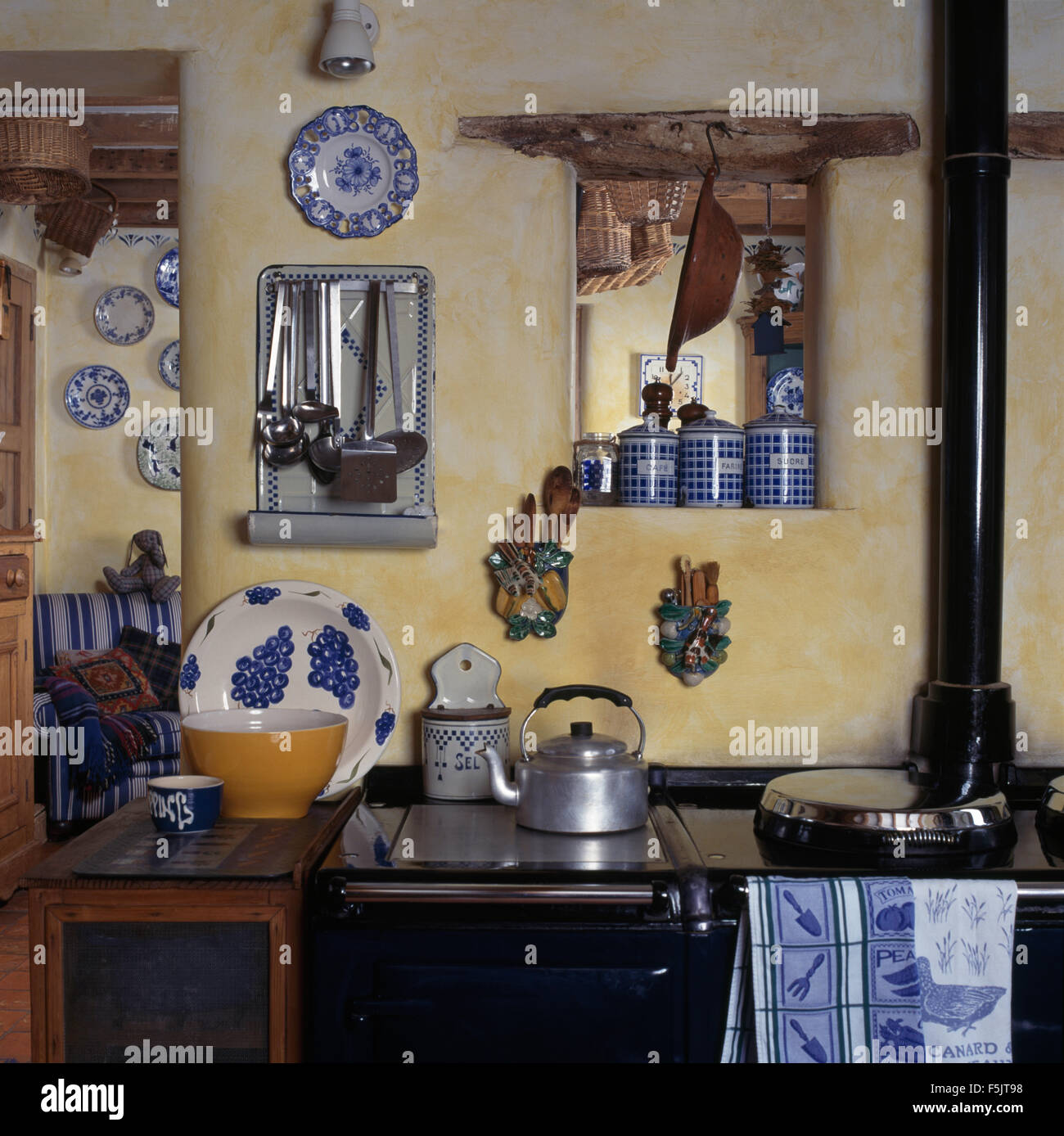 Aga kettle hires stock photography and images Alamy