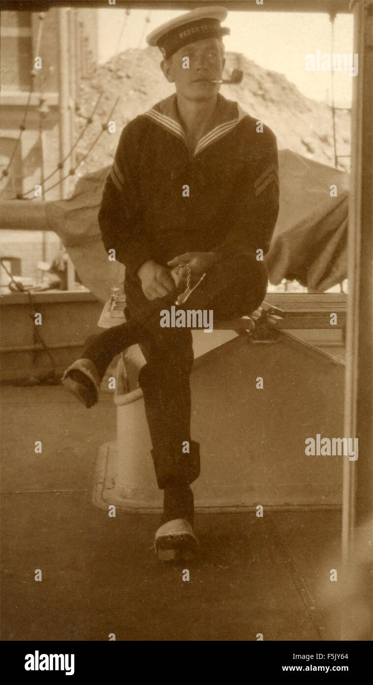 Sailor ship hires stock photography and images Alamy