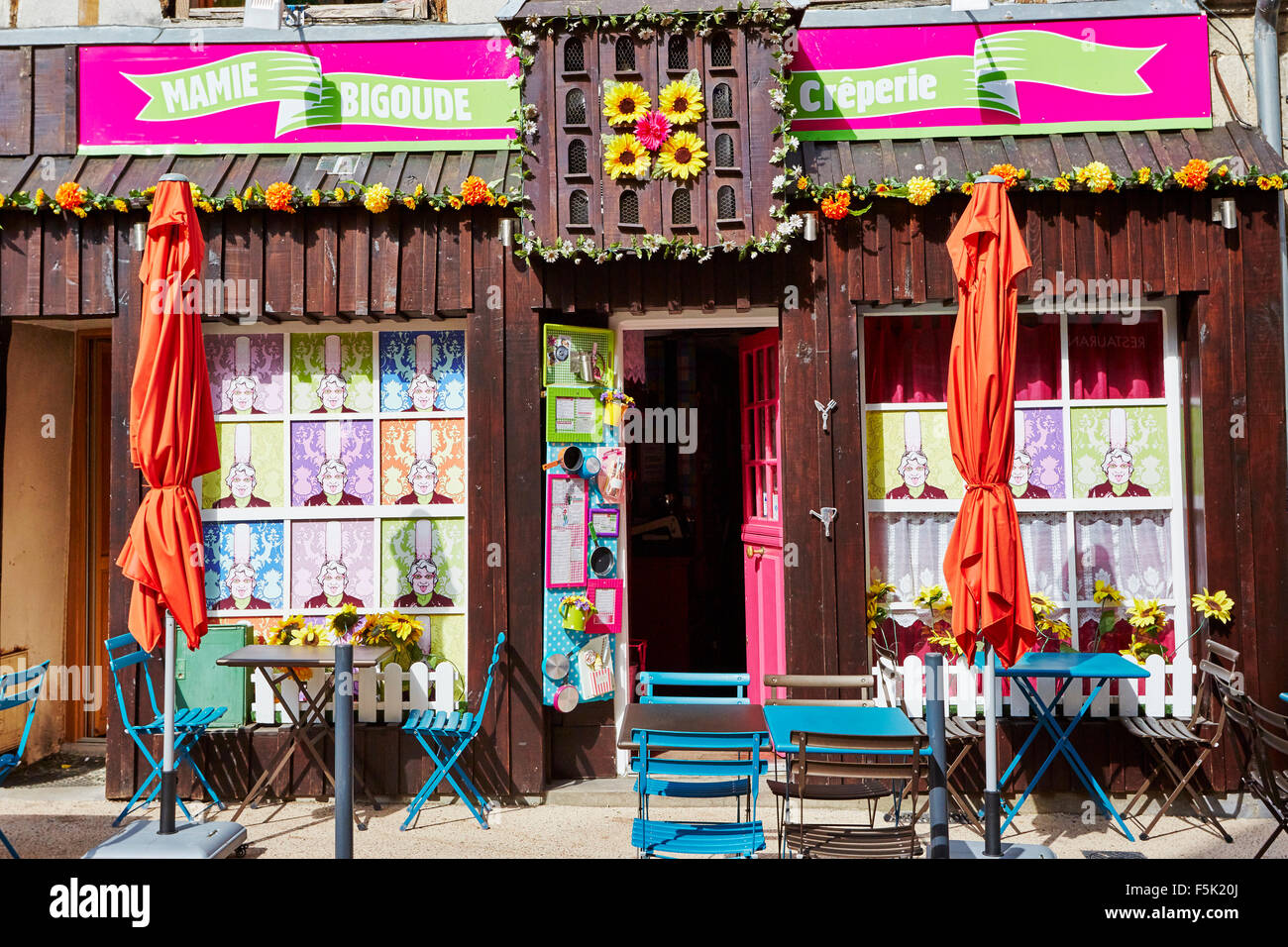 Mamie Bigoude creperie and restaurant in Limoges, Limousin, Haute-Vienne,  France Stock Photo - Alamy