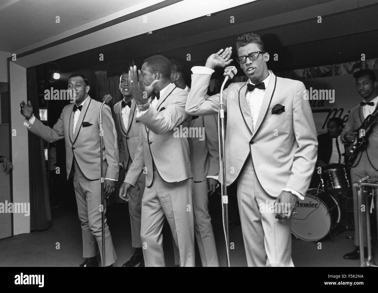 THE TEMPTATIONS  US vocal group on 24 March 1965 at a London at a reception for visiting Motown acts. Photo Tony Gale Stock Photo