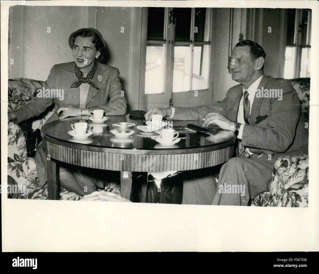 1942 - King and Queen of Denmark on visit to Naples.: Photo shows King Frederick and Queen Ingrid of Denmark seen during their recent visit to Naples, Italy. © Keystone Pictures USA/ZUMAPRESS.com/Alamy Live News Stock Photo