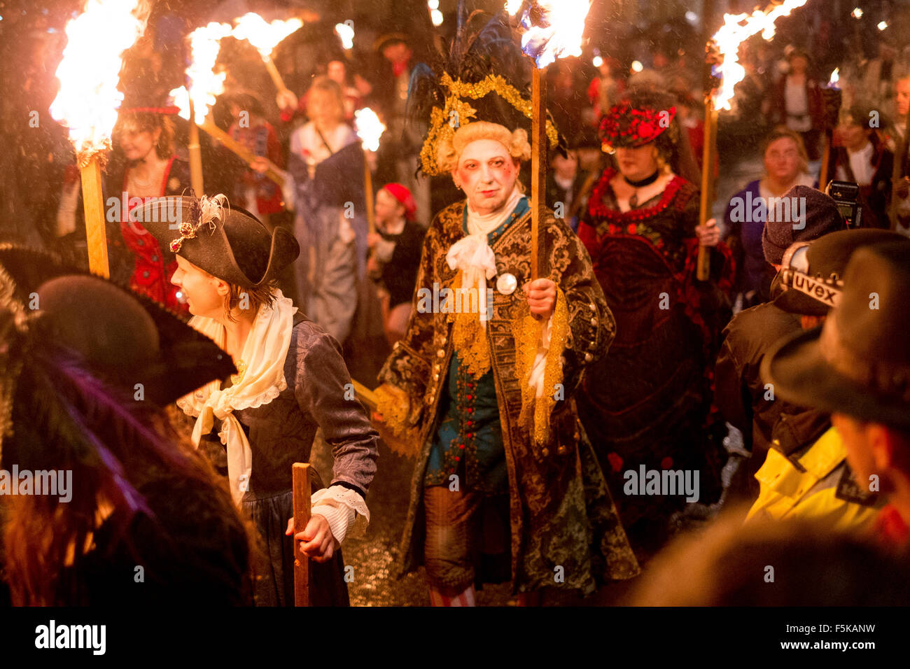 Lewes, East Sussex, UK. 5th November, 2015. With over 4000 people in costume in processions and 26,000 flaming torches, the Lewes Bonfire Night celebrations brought an anticipated 20,000 visitors into the town despite the continual rain. These are members of the Cliffe bonfire society. Credit:  Scott Hortop/Alamy Live News Stock Photo
