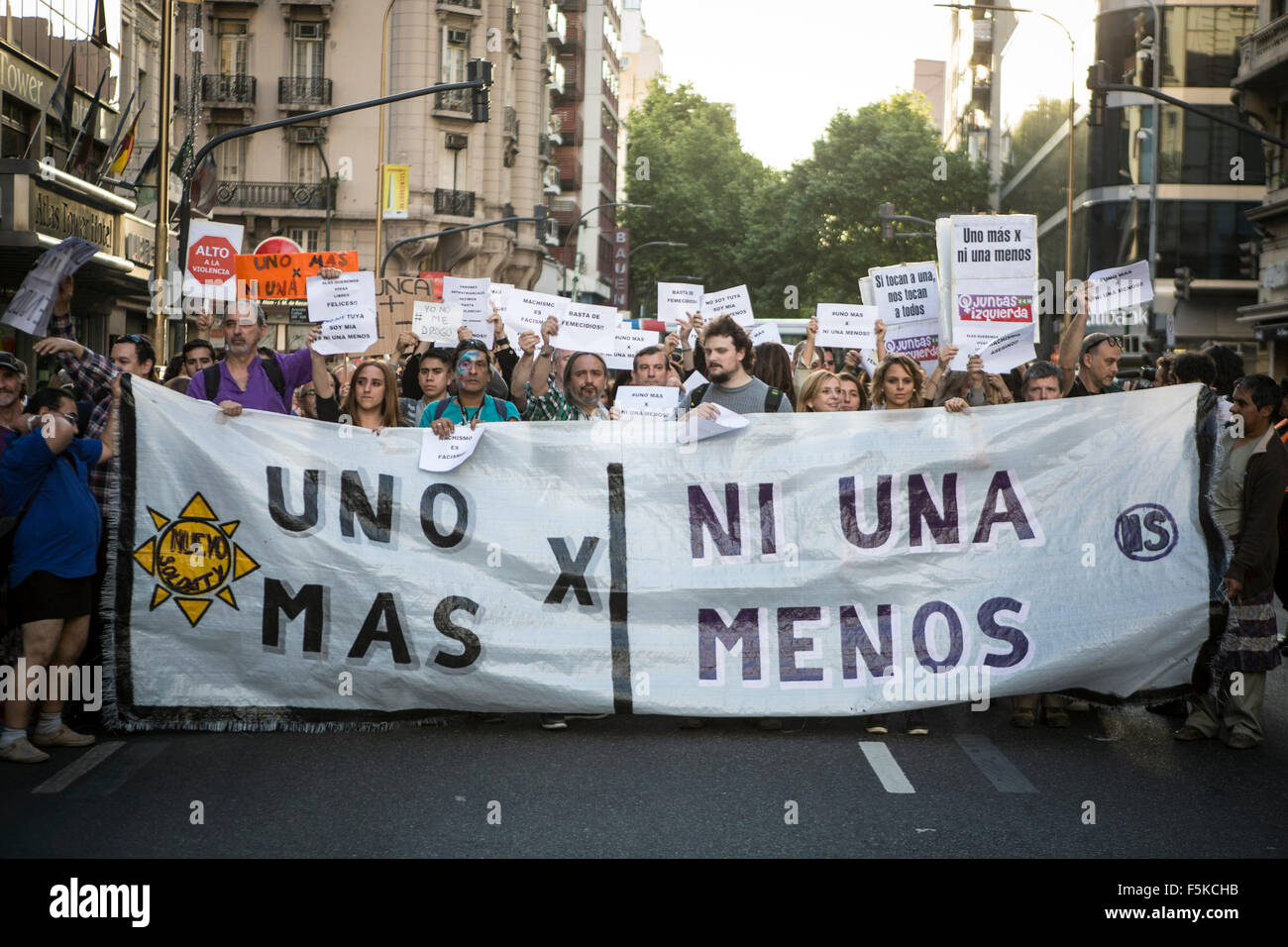 Buenos Aires, Argentina. 5th Nov, 2015. Demonstrators participate in a march against gender violence in Buenos Aires, Argentina, on Nov. 5, 2015. Men wearing skirts taook part in a march against gender violence organized by social networks with the slogan 'Wear the skirt if you are a male' . Credit:  Martin Zabala/Xinhua/Alamy Live News Stock Photo