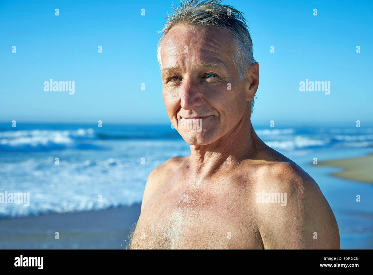 Head and shoulder portraits hi-res stock photography and images - Alamy