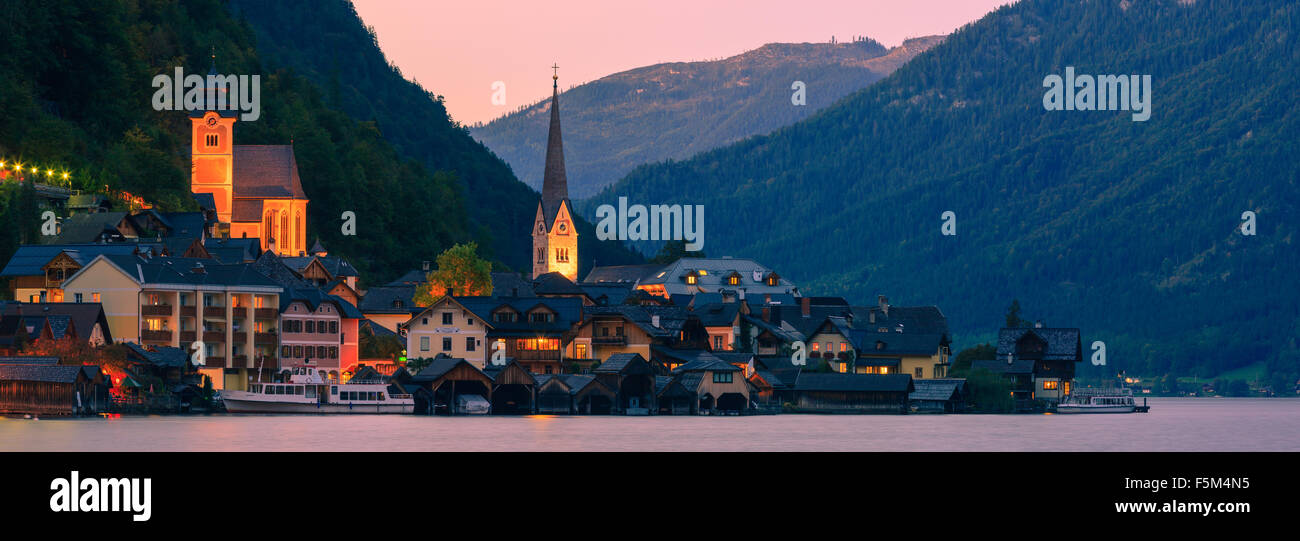 Sunset in Hallstatt, in upper Austria is a village in the Salzkammergut, a region in Austria. Stock Photo