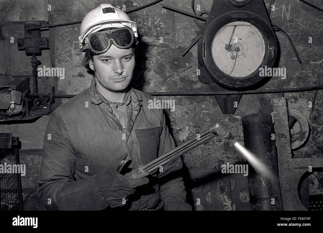 All deep coal mines of closed and the thousands of jobs that were