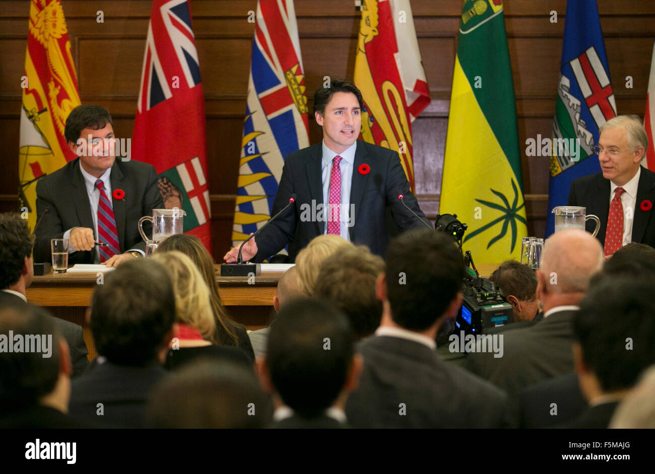 Ottawa, Canada. 5th Nov, 2015. Canadian Prime Minister Justin Trudeau addresses his first caucus at Parliament Hill in Ottawa, Canada, Nov. 5, 2015. © Chris Roussakis/Xinhua/Alamy Live News Stock Photo