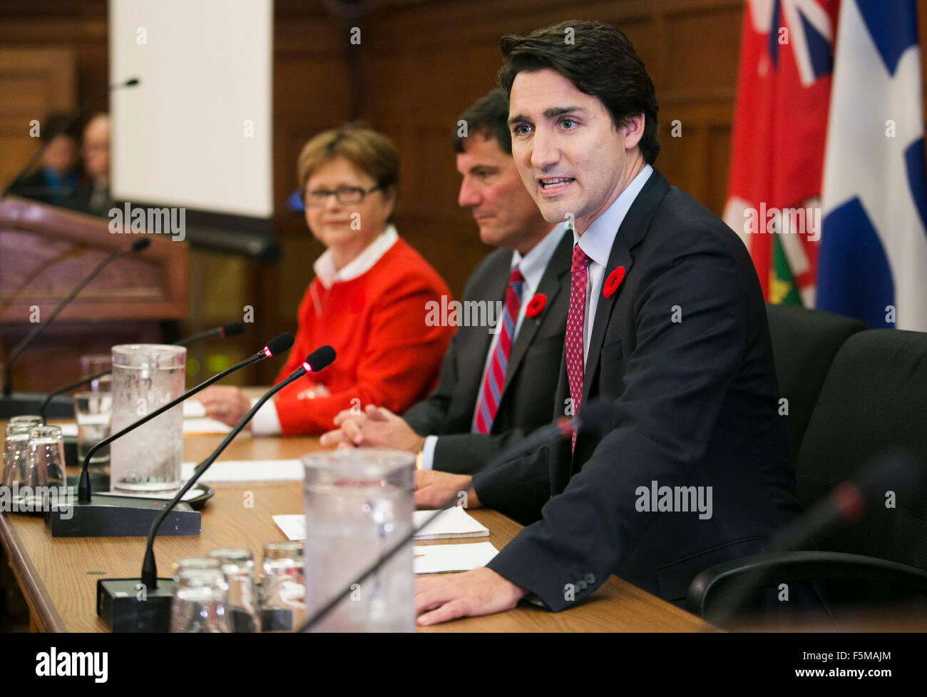Ottawa, Canada. 5th Nov, 2015. Canadian Prime Minister Justin Trudeau addresses his first caucus at Parliament Hill in Ottawa, Canada, Nov. 5, 2015. © Chris Roussakis/Xinhua/Alamy Live News Stock Photo
