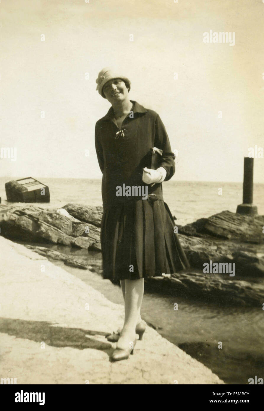 1920s beach fashion hi-res stock photography and images - Alamy