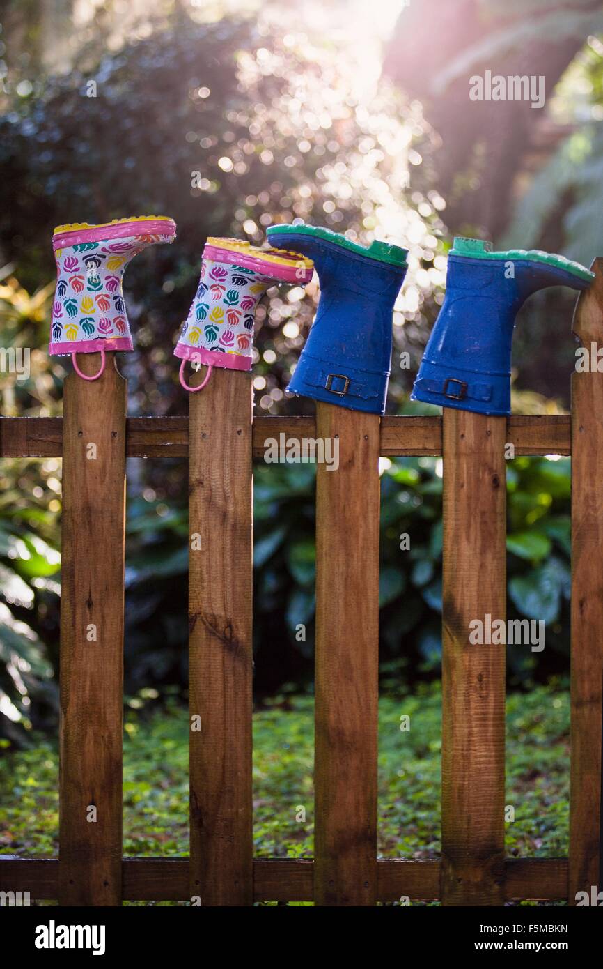 Fencing post point hires stock photography and images Alamy