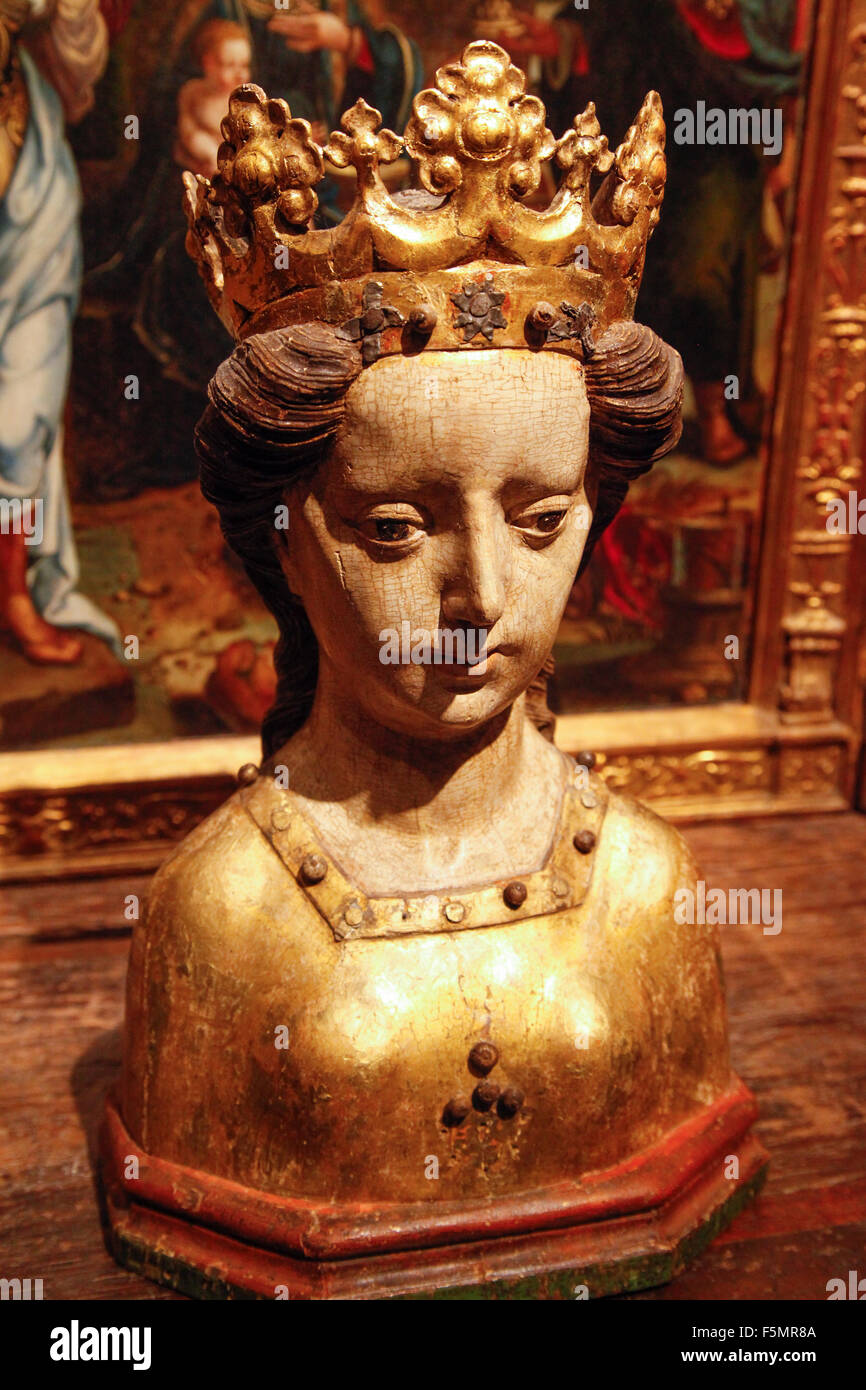 Renaissance and Baroque sculpture and paintings in the galleries of the