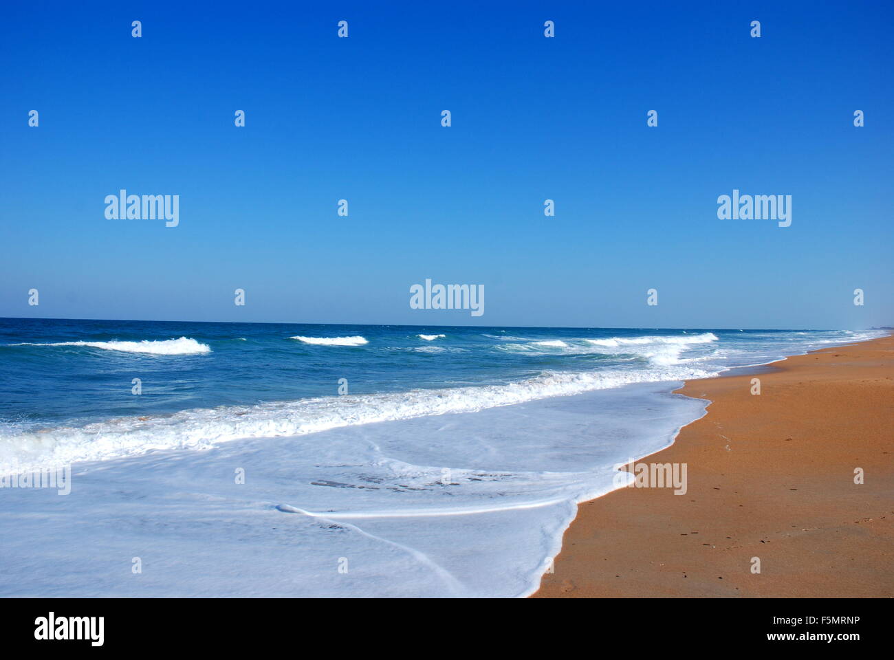 Waves paradise hi-res stock photography and images - Alamy