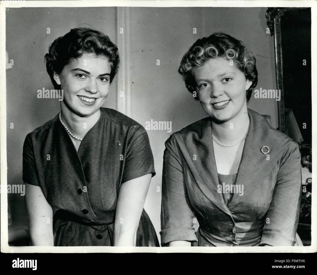 1954 - Princess Margaretha Celebrates Her 20th. Birthday. Eldest Daughter Of Princess Sibylla Of Sweden: Princess Margaretha of Sweden, eldest daughter of Princess Sibylla and of the late Prince Gustav Adolf celebrates her 20th. birthday on October 31st - and this picture was specially taken in her flat of the Royal Palace, Stockholm to celebrate the occasion. Photo shows Princess Margaretha (left) with her sister Princess Birgitta who is two years younger. © Keystone Pictures USA/ZUMAPRESS.com/Alamy Live News Stock Photo