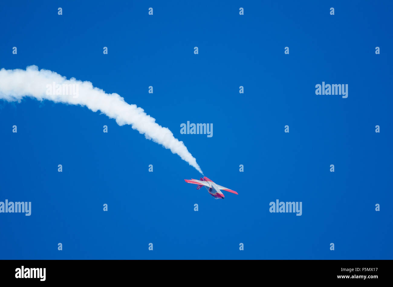 Inverted Fighter Jet High Resolution Stock Photography and Images - Alamy