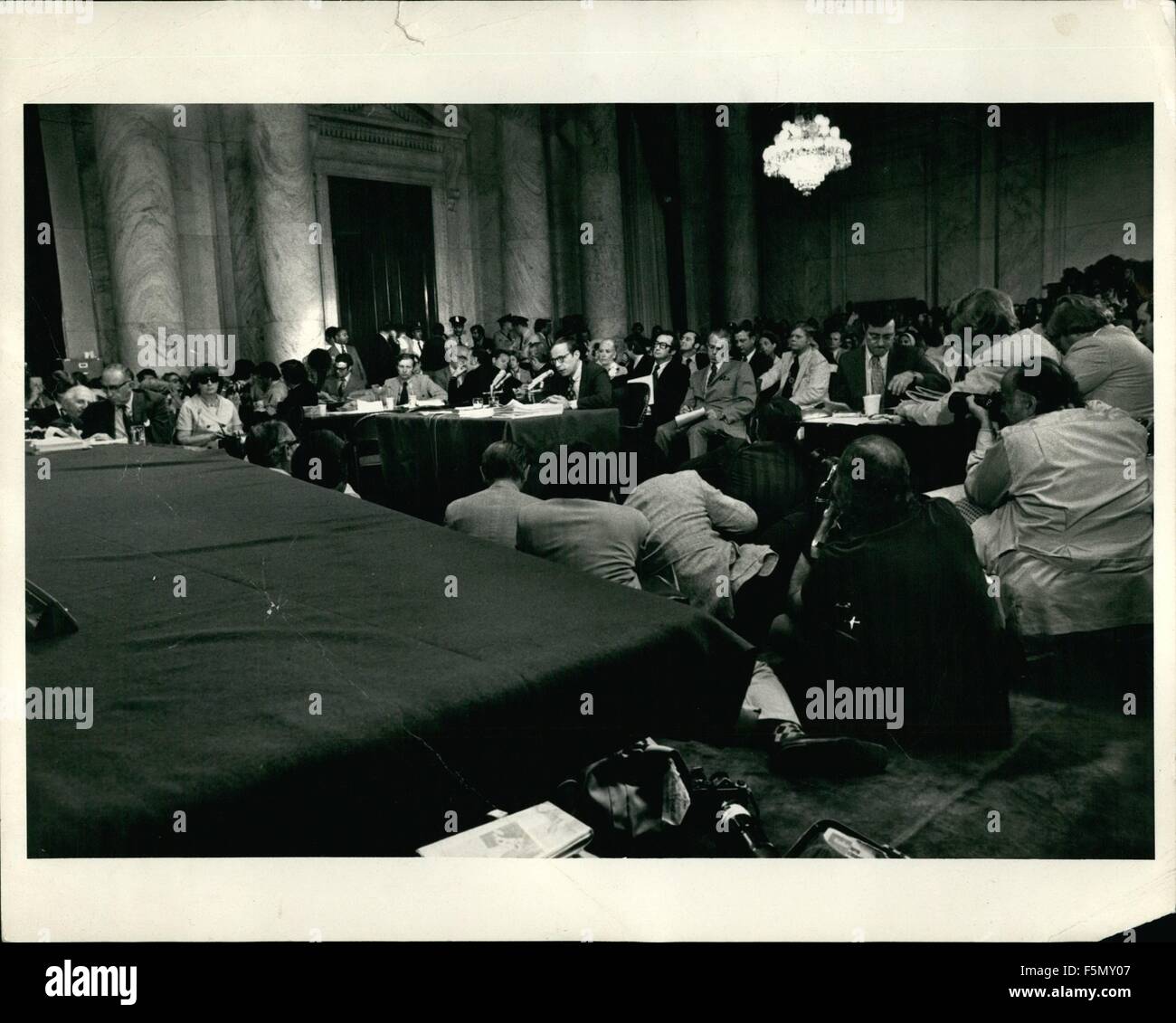 1980 John Dean testifying at the Senate Watergate hearings. © Keystone Pictures USA/ZUMAPRESS