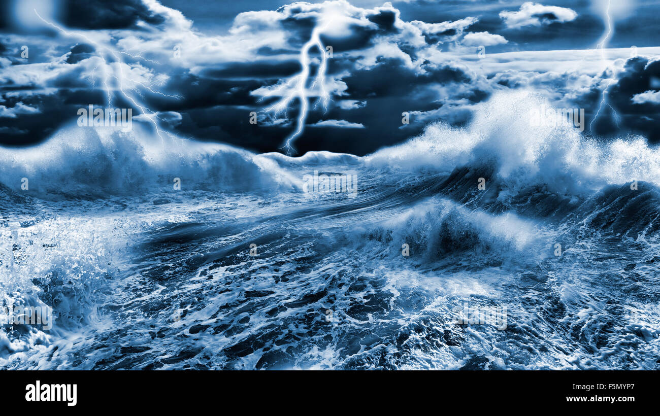 Dark stormy sea with dramatic sky and lightnings Stock Photo - Alamy