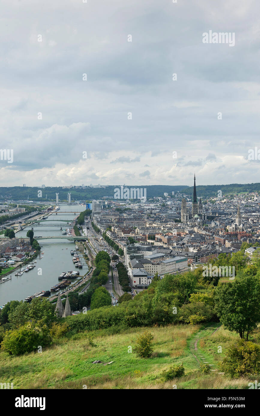 Rouen old town hi-res stock photography and images - Alamy