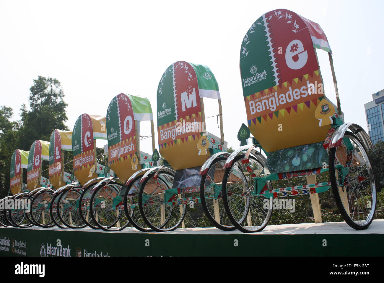 Rickshaw Art Bangladesh Hi-res Stock Photography And Images - Alamy