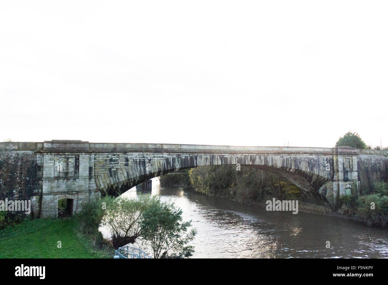 Single Span Arch Bridge Stock Photos & Single Span Arch Bridge Stock ...