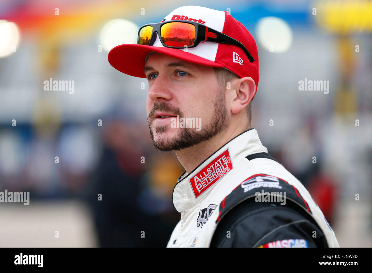 Ft. Worth, TX, USA. 7th Nov, 2015. Ft. Worth, TX - Nov 07, 2015: Michael Annett (46) waits to practice for the AAA Texas 500 at Texas Motor Speedway in Ft. Worth, TX. Credit:  csm/Alamy Live News Stock Photo