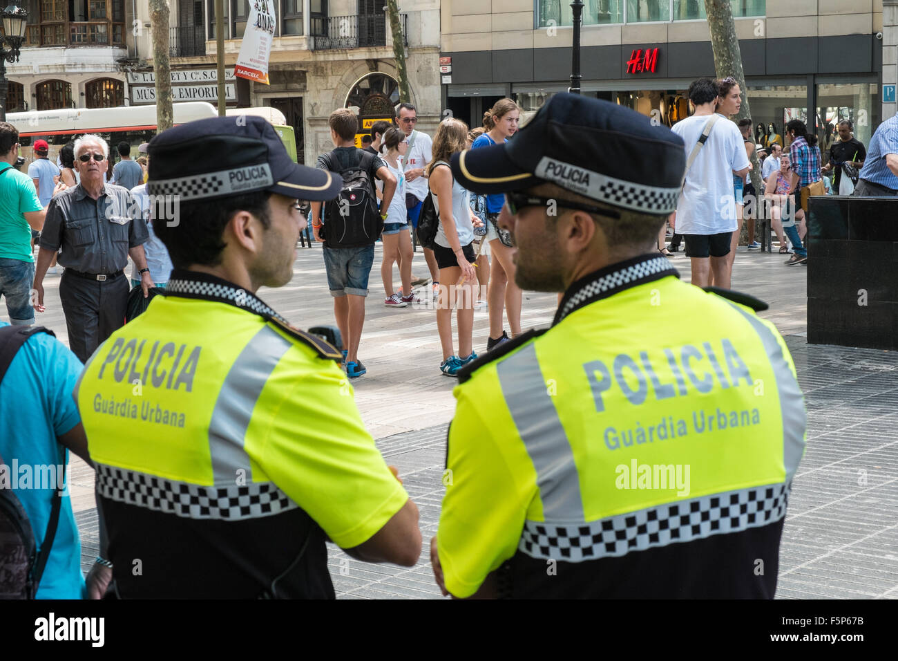 Guardia Urbana police policemen along La Rambla,Barcelona,Catalonia,Spain Stock Photo