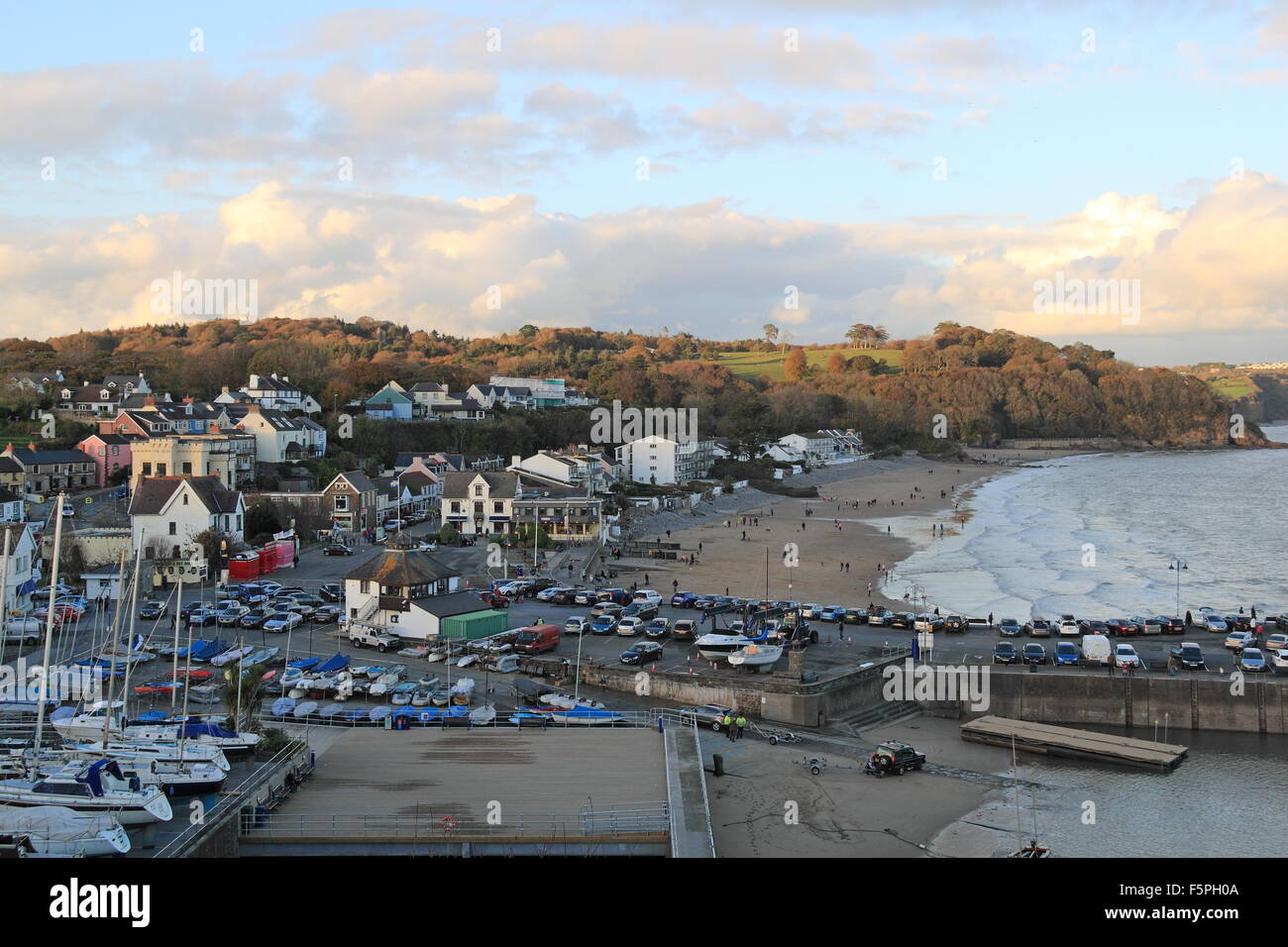 Saundersfoot town centre hires stock photography and images Alamy