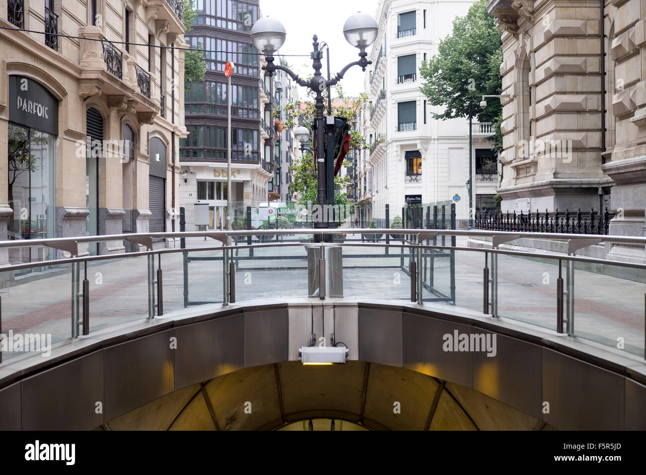 Subway Entrance Bilbao Spain High Resolution Stock Photography and Images -  Alamy