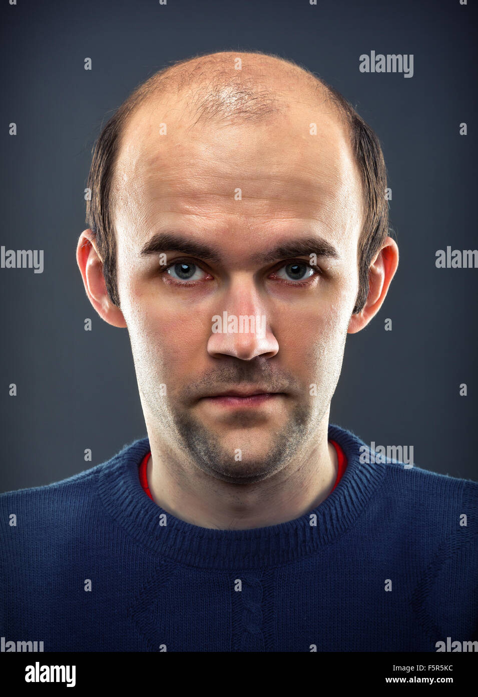 Portrait man serious hi-res stock photography and images - Alamy