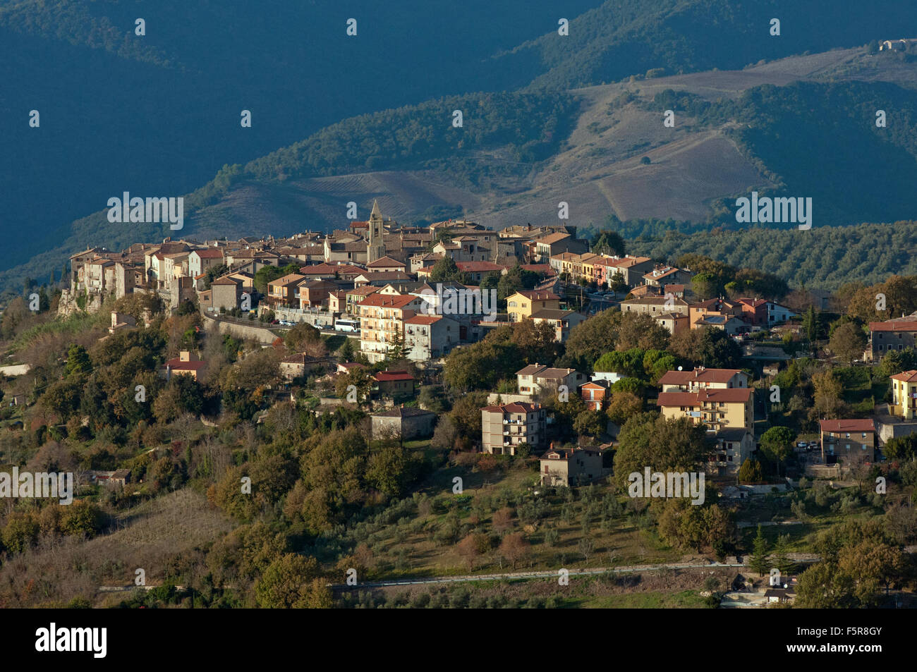 Civitella del Lago, small village near Corbara Lake, Baschi, Umbria ...
