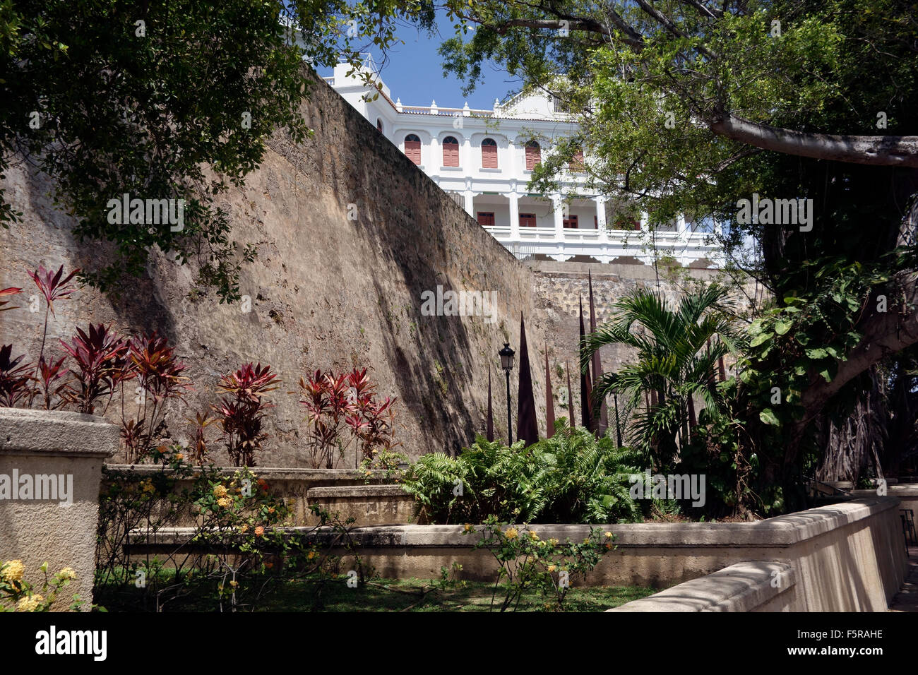 Paseo de la Princesa (Walkway of the Princess), Old San Juan, Puerto