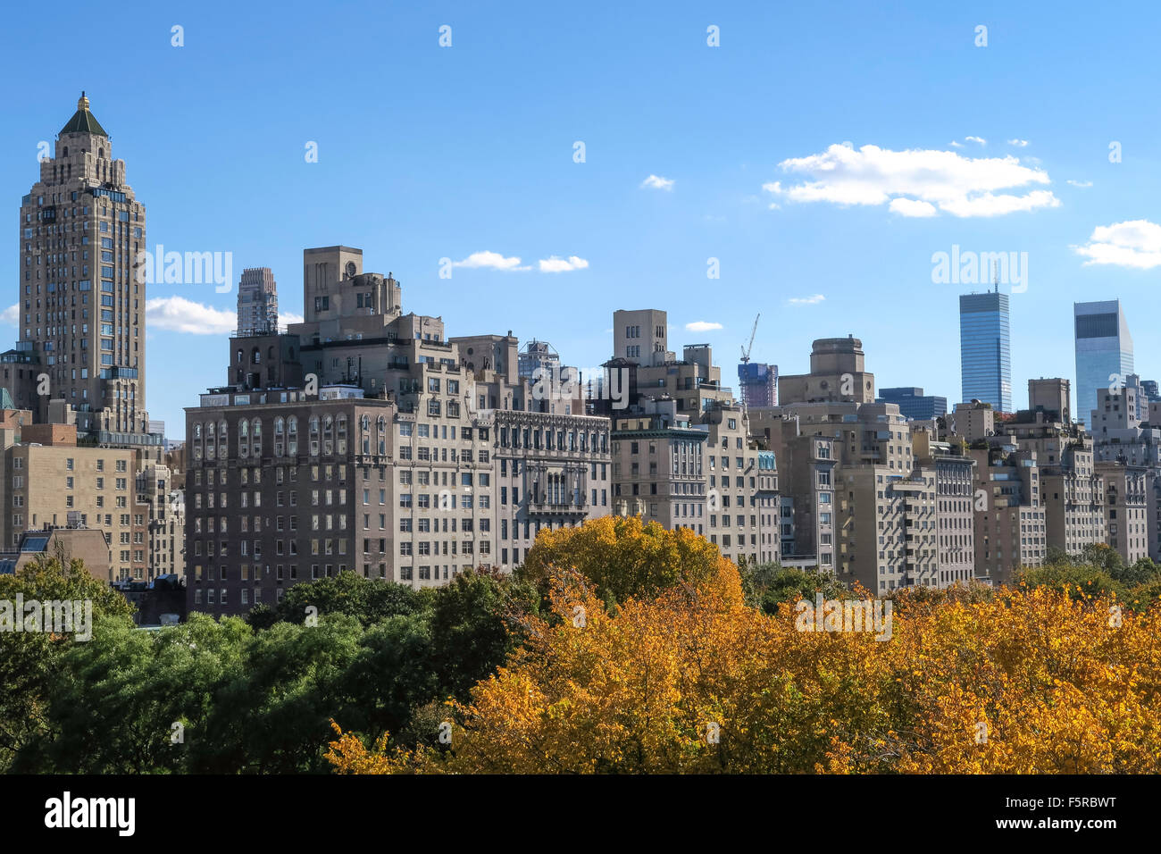 New york city skyline hi-res stock photography and images - Alamy